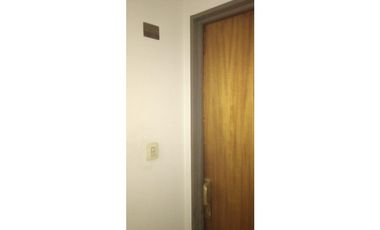 Venta departamento de oficinas calle España y Pedro Molina