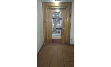 Venta departamento de oficinas calle España y Pedro Molina