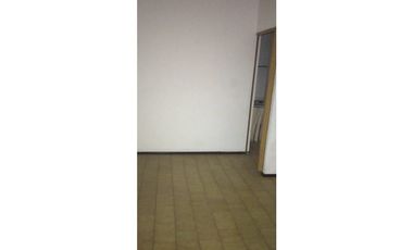 Venta departamento de oficinas calle España y Pedro Molina