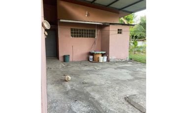 ALQUILO CASA DE 3HAB 3 BAÑOS SEMIAMOBLADO