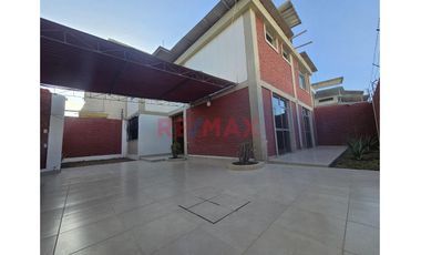 Casa En Venta Urb.San Isidro Piura ¡Deje De Soñar Con La Casa Perfecta Y Empiece A Vivir En Ella!.