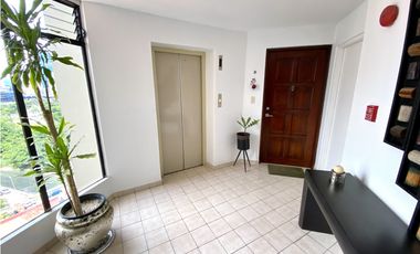 Venta: Hermoso apartamento en Coral Plaza, Marbella