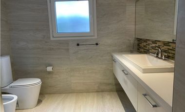 CASA EN VENTA EN COSTA ESMERALDA - GOLF II 536