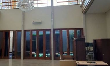 Rumah Mewah di Gayungsari Dekat Ketintang POLDA Lingkungan Elit