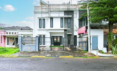 Rumah 3 Lt SHM Siap Huni 10 menit ke Mall Ciputra Cibubur J-39285