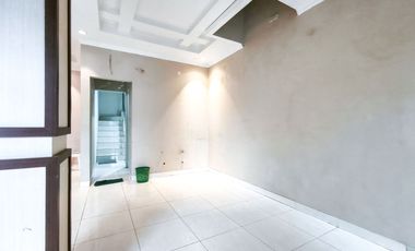 Rumah 3 Lt SHM Siap Huni 10 menit ke Mall Ciputra Cibubur J-39285