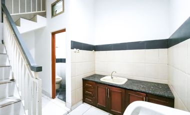 Rumah 3 Lt SHM Siap Huni 10 menit ke Mall Ciputra Cibubur J-39285