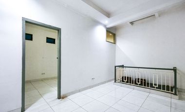 Rumah 3 Lt SHM Siap Huni 10 menit ke Mall Ciputra Cibubur J-39285