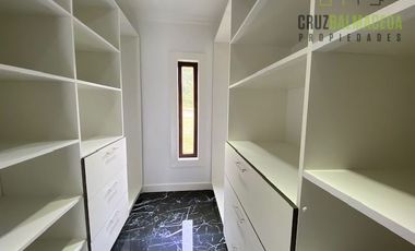 Parcela en Venta en Amplia casa a orilla de carretera - Sector Polincay