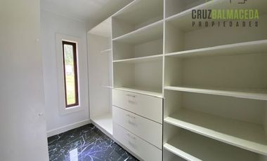 Parcela en Venta en Amplia casa a orilla de carretera - Sector Polincay