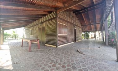 Chalecito del Paso, a 250 mts del río!