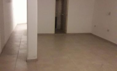PERMUTA - BLOCK DE DEPARTAMENTOS + LOCALES COMERCIALES A LA VENTA - MORON