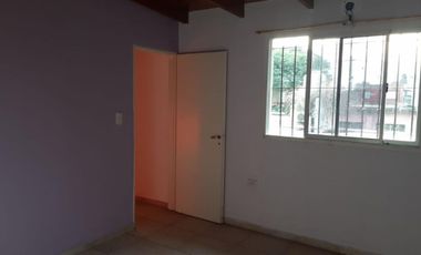 PERMUTA - BLOCK DE DEPARTAMENTOS + LOCALES COMERCIALES A LA VENTA - MORON