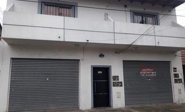 PERMUTA - BLOCK DE DEPARTAMENTOS + LOCALES COMERCIALES A LA VENTA - MORON