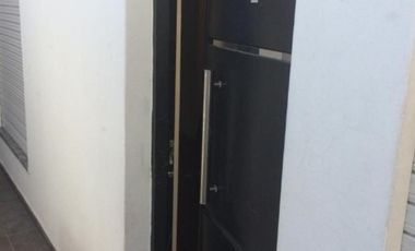 PERMUTA - BLOCK DE DEPARTAMENTOS + LOCALES COMERCIALES A LA VENTA - MORON