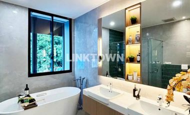 Dijual Hunian Premium 2 lantai yang berlokasi sangat strategis di Bintaro