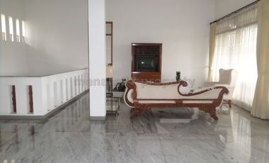 Rumah sewa dekat dari kampus UNPAR ciumbeluit furnished