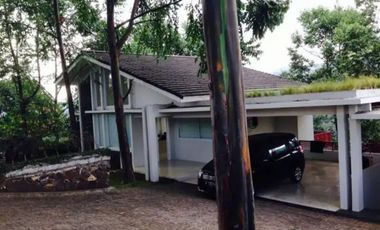 Vila Nyaman di Lembang Dekat Dago atas