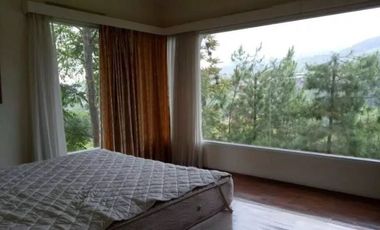 Vila Nyaman di Lembang Dekat Dago atas