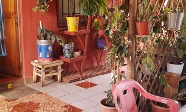 Casa en venta de 2 dorm. en Yerbas Buenas