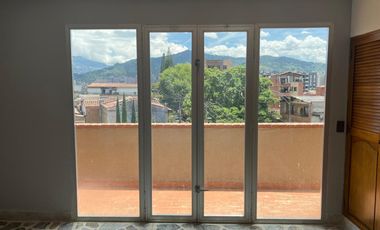 apartamento en arriendo en guanteros. Cod A61008