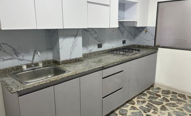 apartamento en arriendo en guanteros. Cod A61008