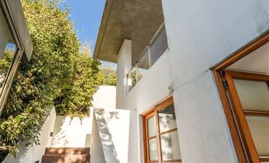Casa en arriendo de 7 dorm. en Vitacura