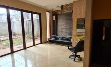 Dijual Rumah Kencana Loka Blok K5 Depan Golden Vienna 2 BSD City Tangerang Furnish Siap Huni