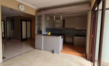 Dijual Rumah Kencana Loka Blok K5 Depan Golden Vienna 2 BSD City Tangerang Furnish Siap Huni