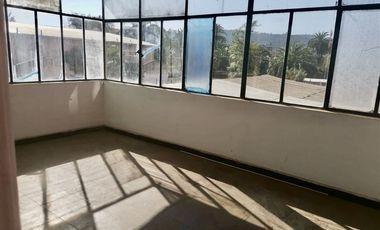 Oportunidad ,living ,3 dormitorios, sala de baño, patio