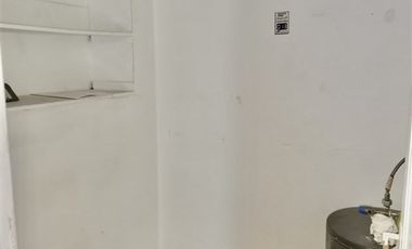 Oportunidad ,living ,3 dormitorios, sala de baño, patio