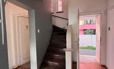 Oportunidad ,living ,3 dormitorios, sala de baño, patio