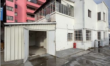 Oportunidad ,living ,3 dormitorios, sala de baño, patio