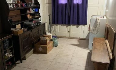 Chalet con patio y parrilla, zona HPC.