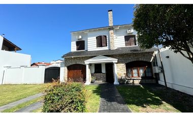 Venta casa 6 AMB paso del rey centro