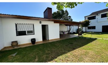 Venta casa 6 AMB paso del rey centro