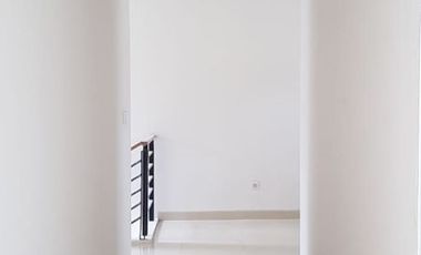 RUMAH Private Cluster Magnolia @ Summarecon Bekasi Dekat POS SECURITY Cash/KPR