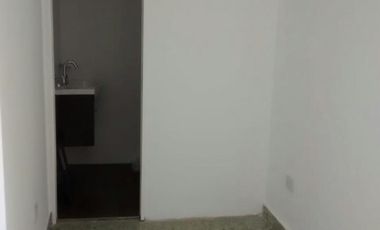 Oficina sin expensas en Quilmes centro