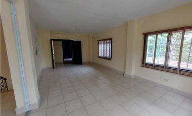 EN VENTA DE OPORTUNIDAD CASA EN ALBROOK