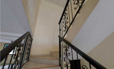 EN VENTA DE OPORTUNIDAD CASA EN ALBROOK