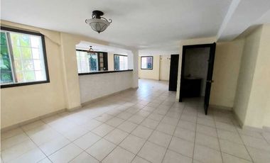 EN VENTA DE OPORTUNIDAD CASA EN ALBROOK