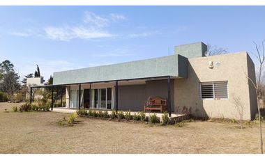 SE VENDE CASA EN EL CORCOVADO - VALLE DE CALAMUCHITA