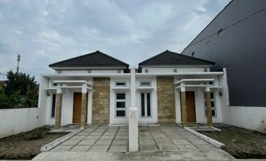 Ready to live house only 5 minutes from Tasikmalaya station