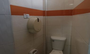 local en arriendo en el poblado. Cod A124901