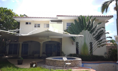 VENTA DE CASA COSTA AZUL