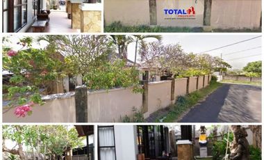 Disewakan Villa Tipe 250/400 Full Furnished + Private Pool STRATEGIS 100 Jtan/thn NEGO di Sanur Kauh, Denpasar Selatan