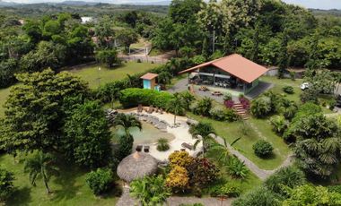 VENTA HOTEL CABAÑAS TURISTICAS VALLE DE ANTON CERCA A LA PLAYA  CV