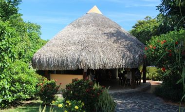 VENTA HOTEL CABAÑAS TURISTICAS VALLE DE ANTON CERCA A LA PLAYA  CV