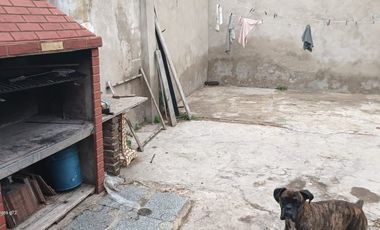 Casa en venta en Isidro Casanova