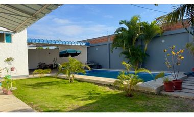 AMPLIA CASA EN LA VA MANTA - JARAMIJO, URB HORIZONTE AZUL
